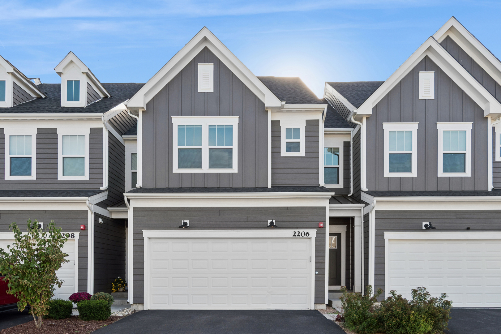 2206 Weatherbee Lane, Naperville, IL 60563