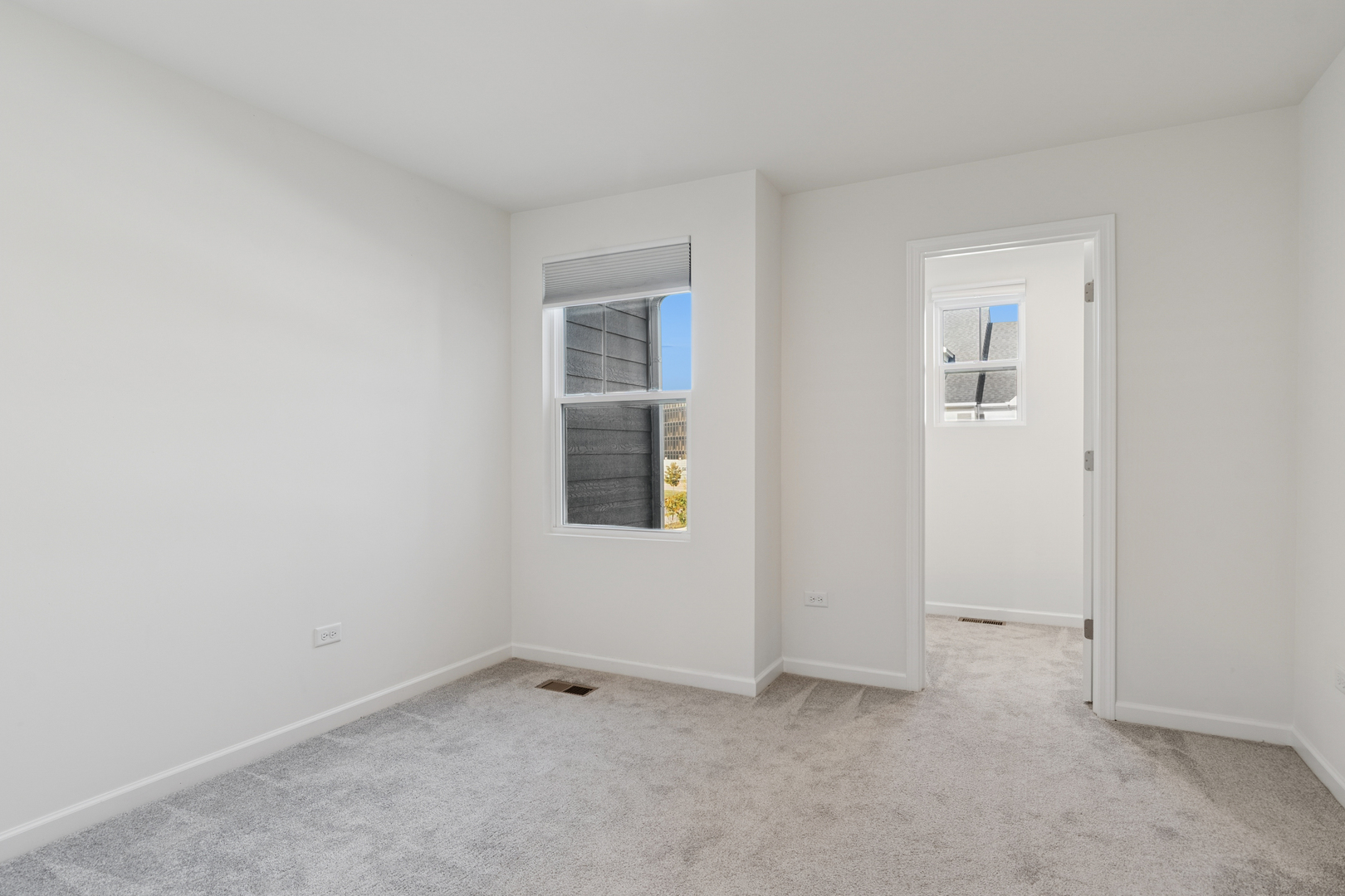 2206 Weatherbee Lane, Naperville, IL 60563