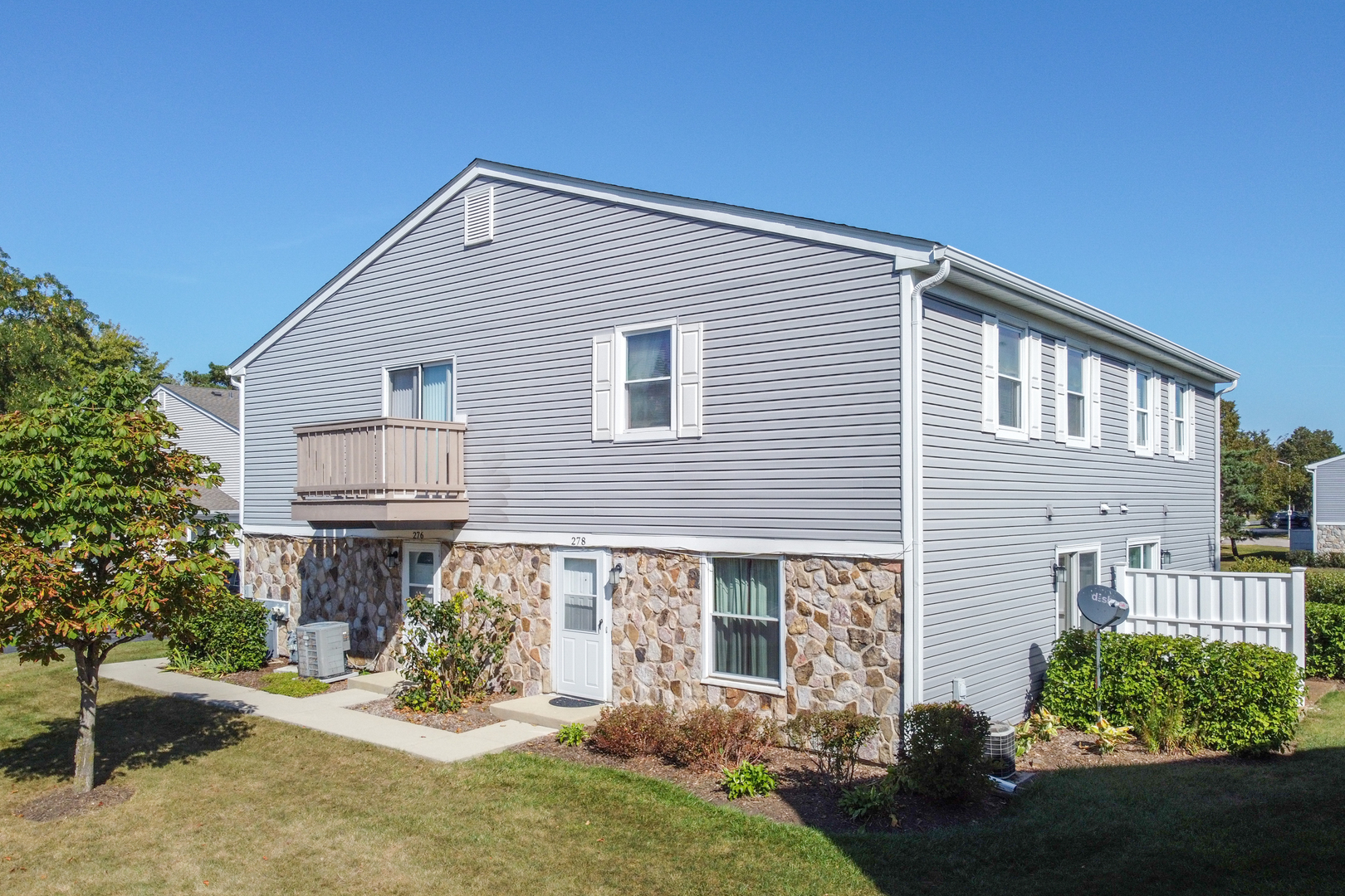 278 Nantucket Harbor #0, Schaumburg, IL 60193