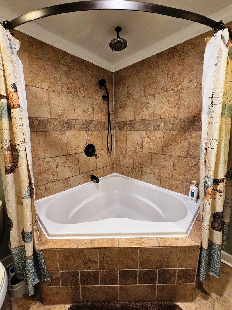 602 N 4th Avenue, Chenoa, IL 61726