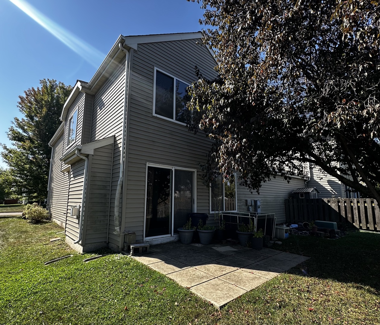 2906 Meadowview Lane, Montgomery, IL 60538