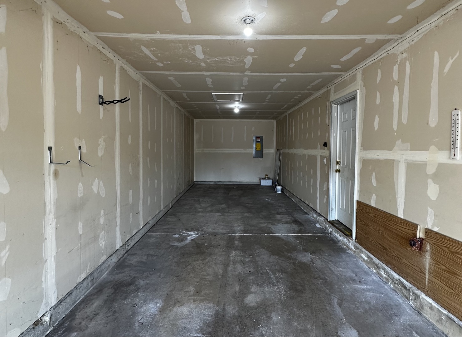 2906 Meadowview Lane, Montgomery, IL 60538