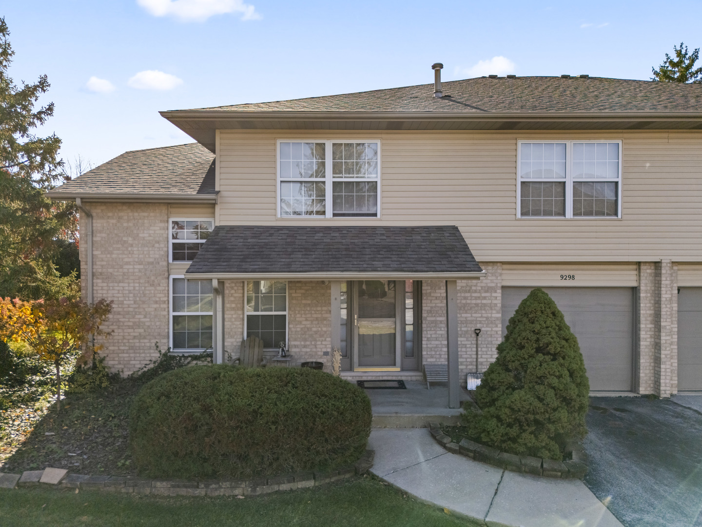 9298 Meadowview Drive, Orland Hills, IL 60487