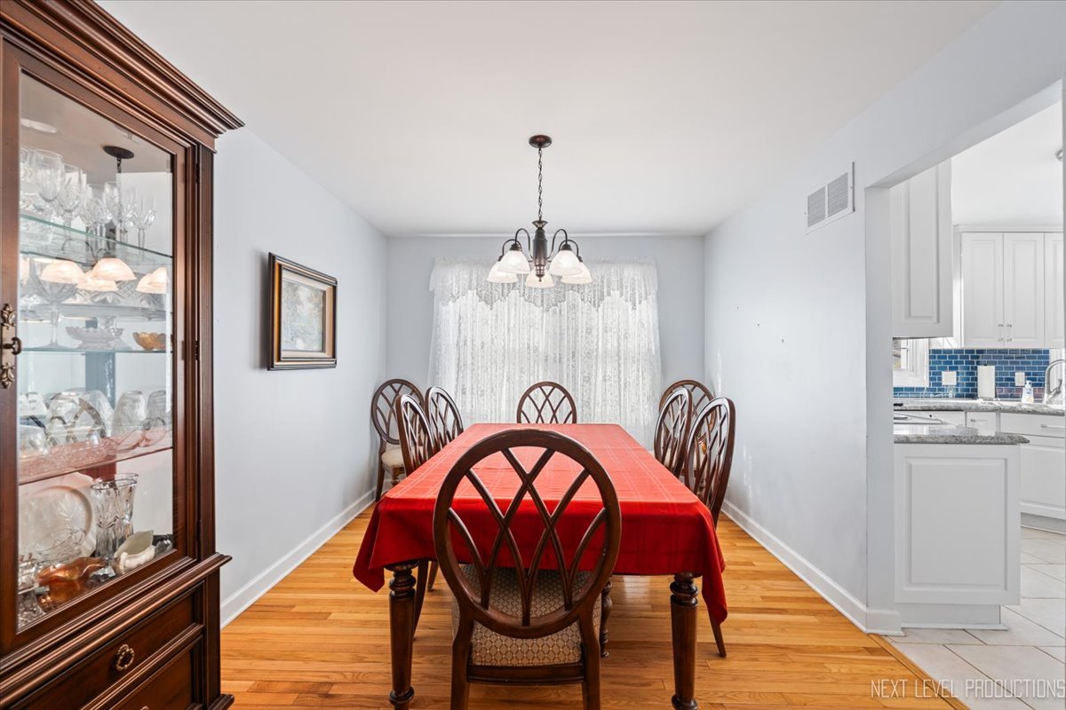 2167 Countryside Circle, Naperville, IL 60565