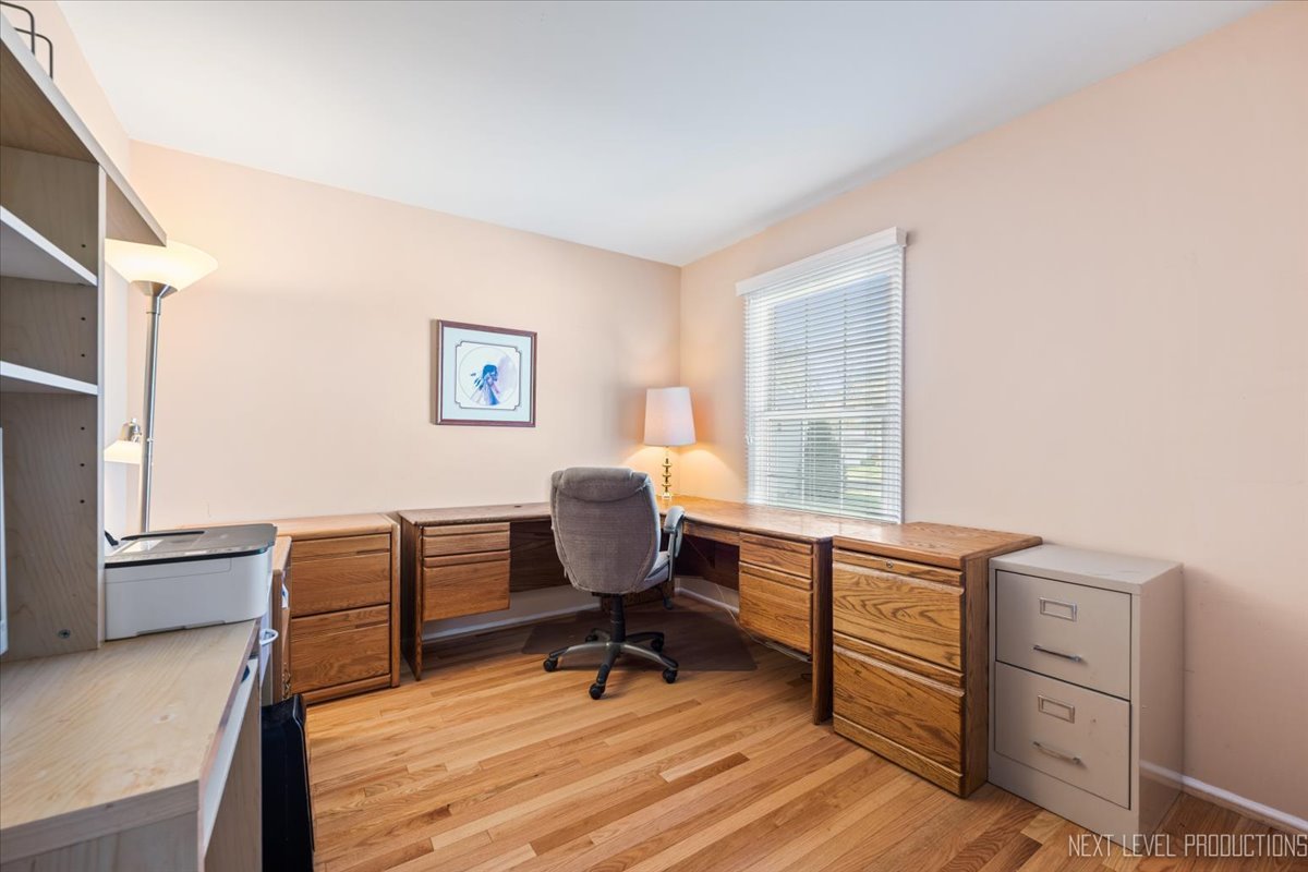 2167 Countryside Circle, Naperville, IL 60565