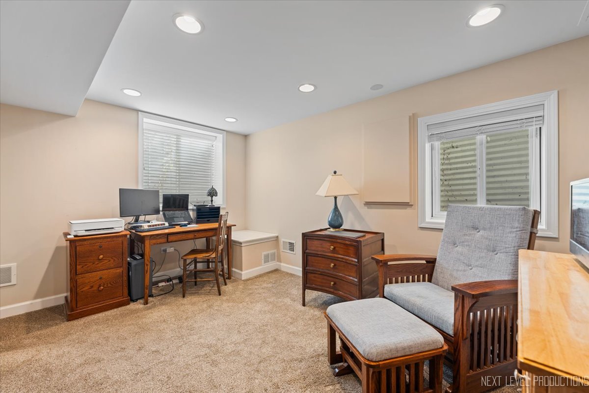 2167 Countryside Circle, Naperville, IL 60565