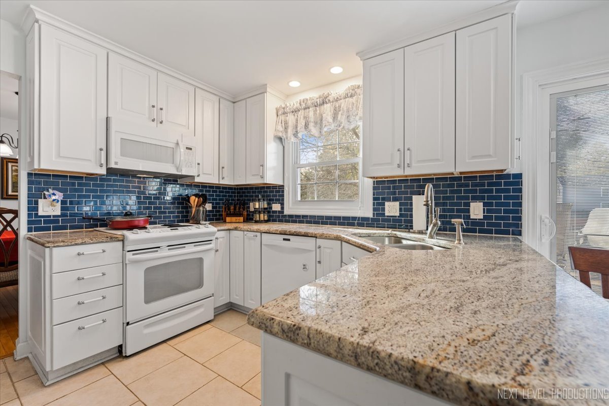 2167 Countryside Circle, Naperville, IL 60565