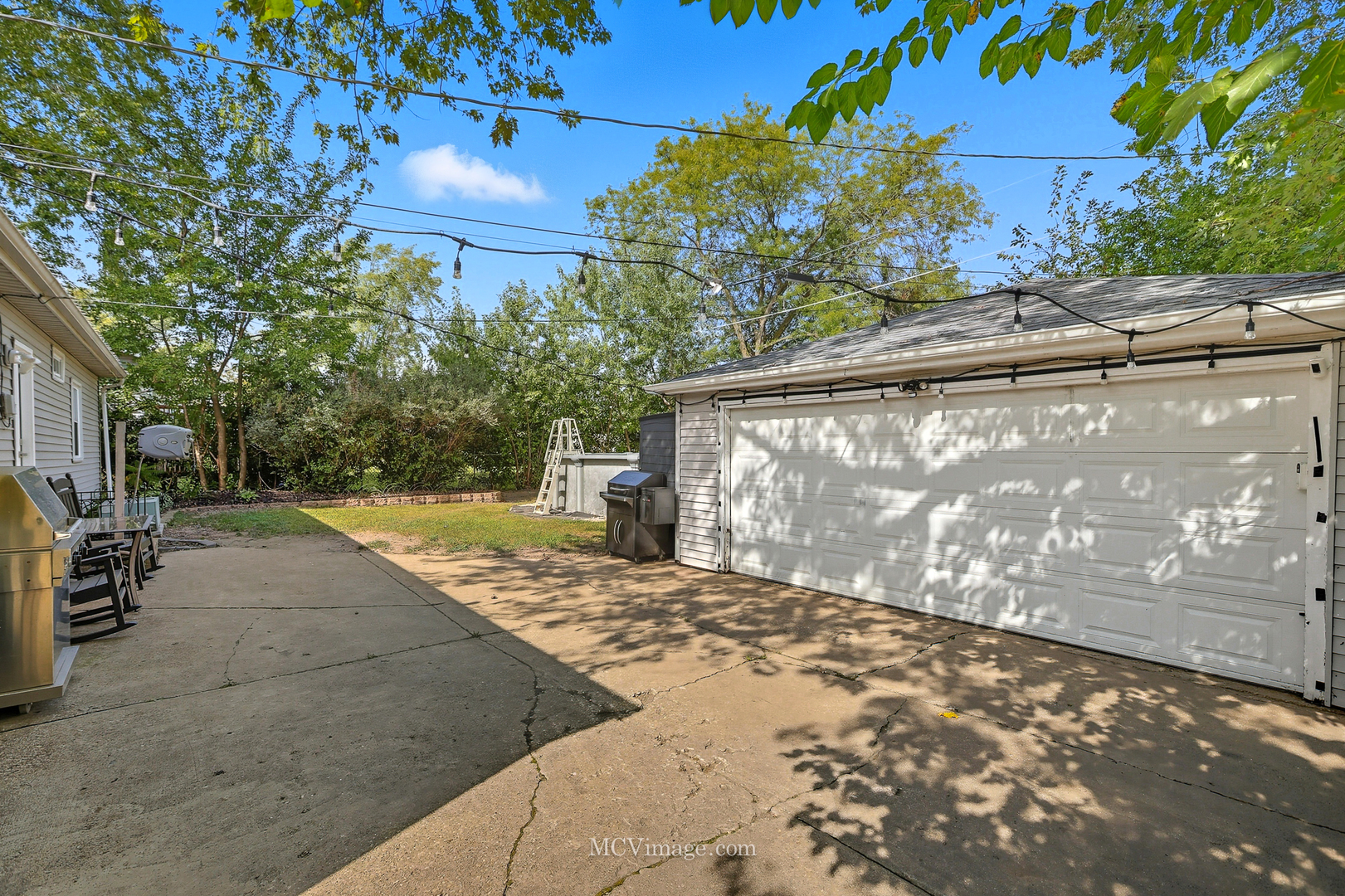 242 Tallman Avenue, Romeoville, IL 60446