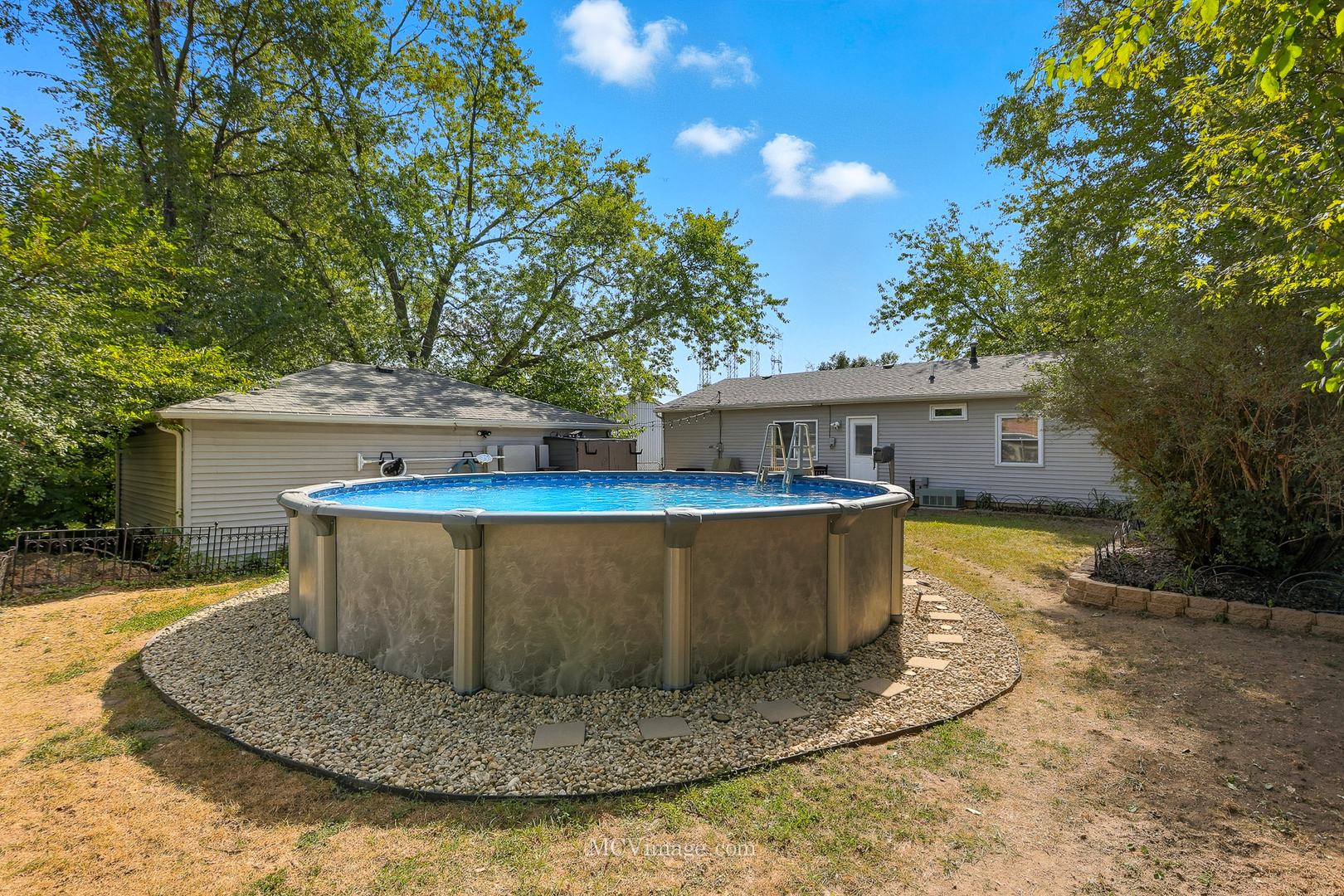 242 Tallman Avenue, Romeoville, IL 60446