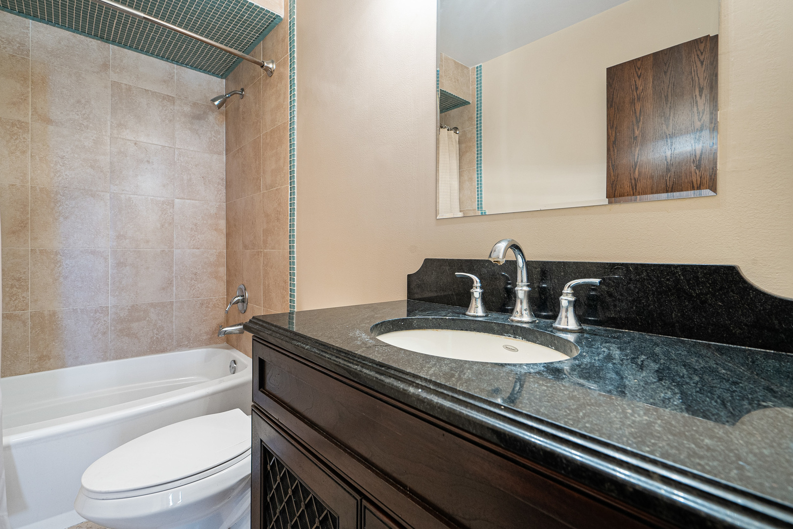 1521 Pioneer Road #7, Crest Hill, IL 60403