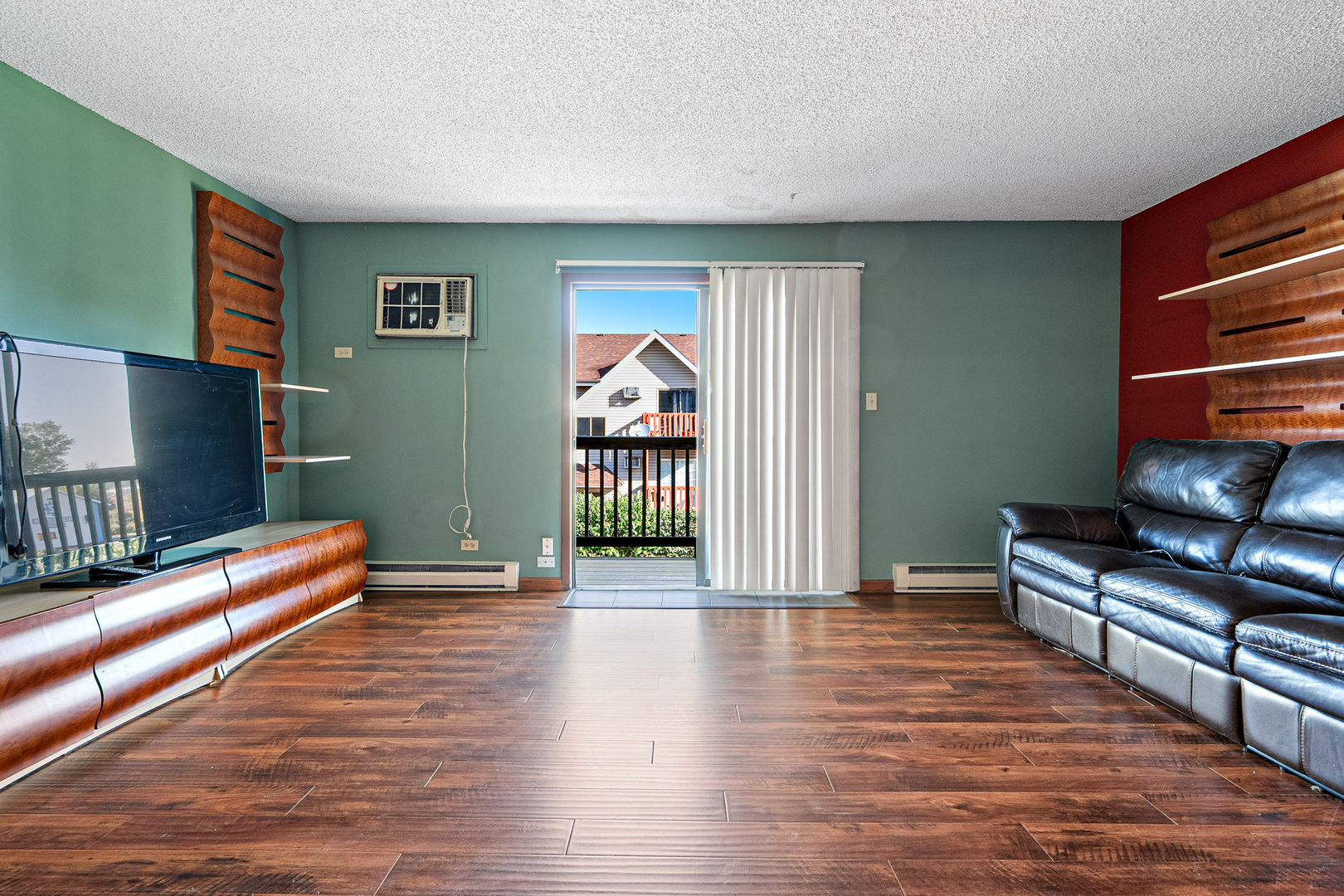 1521 Pioneer Road #7, Crest Hill, IL 60403