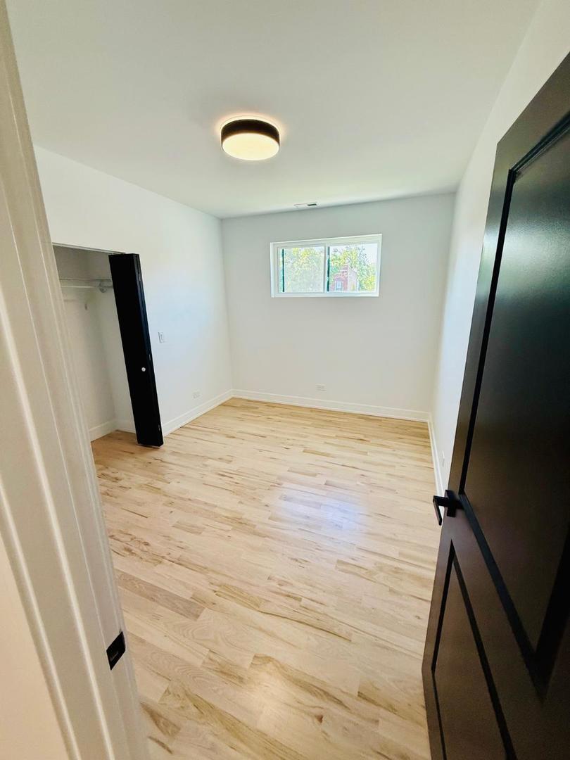 155 N La Crosse Avenue, Chicago, IL 60644