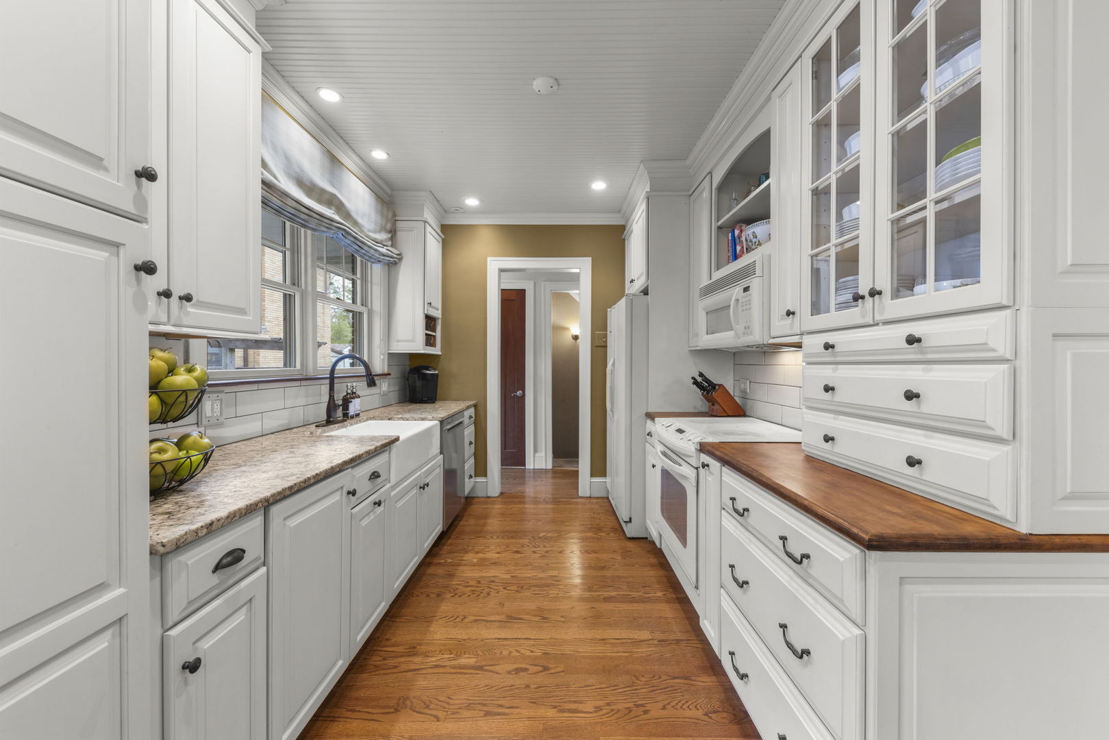 388 Hill Avenue, Glen Ellyn, IL 60137