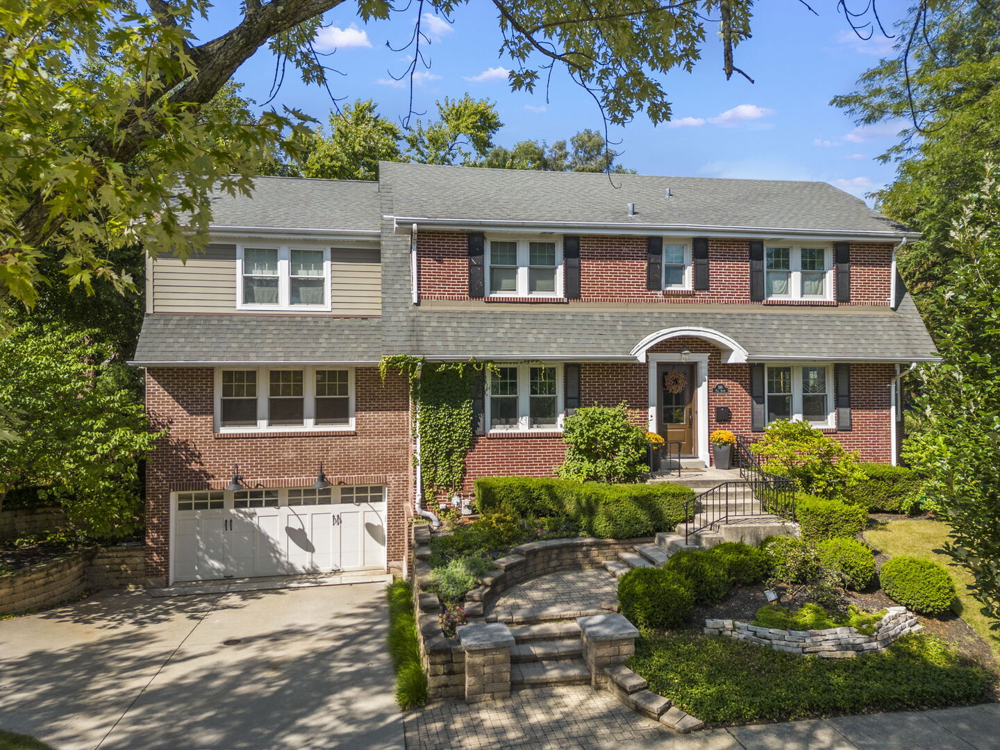 388 Hill Avenue, Glen Ellyn, IL 60137