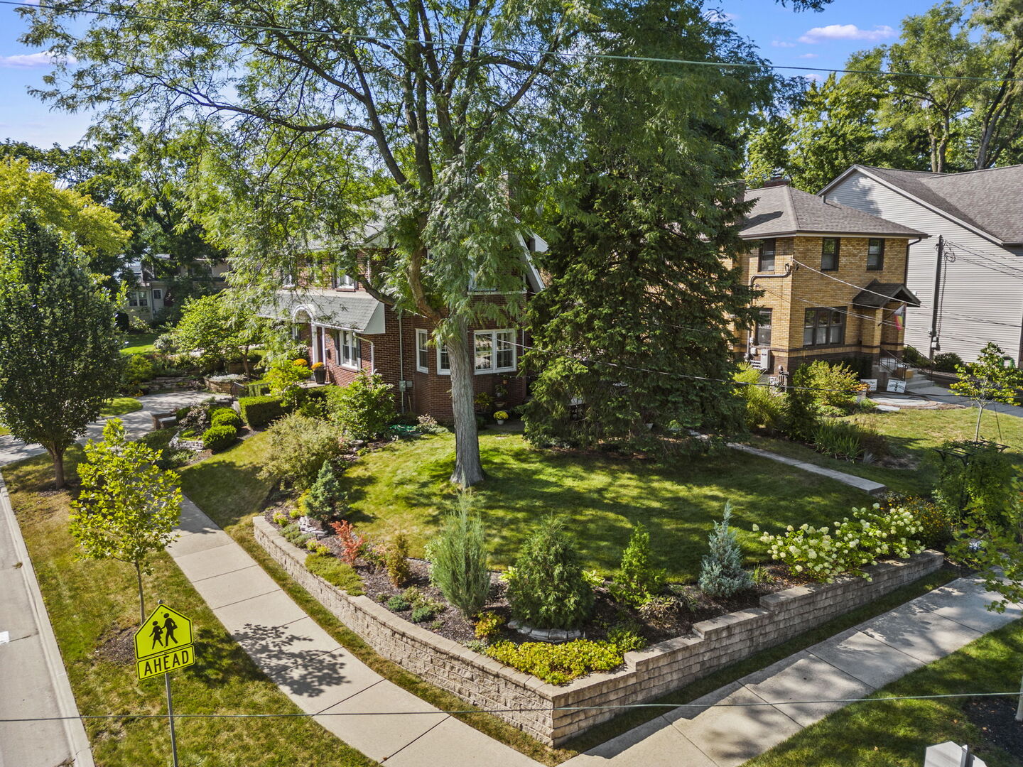 388 Hill Avenue, Glen Ellyn, IL 60137