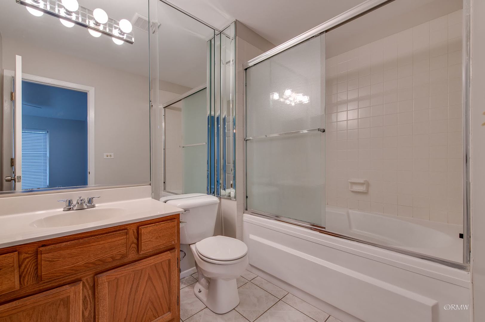 1080 Rockport Drive, Carol Stream, IL 60188