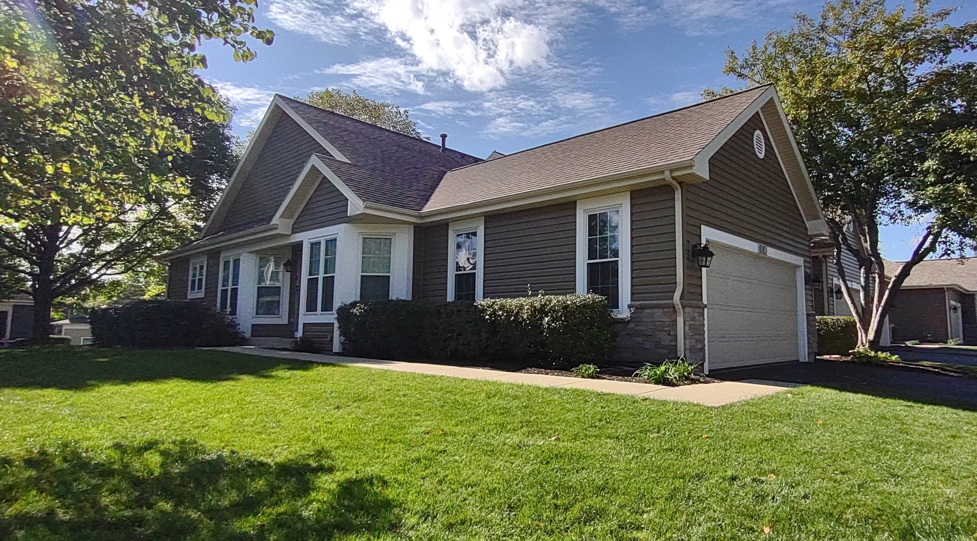 1080 Rockport Drive, Carol Stream, IL 60188