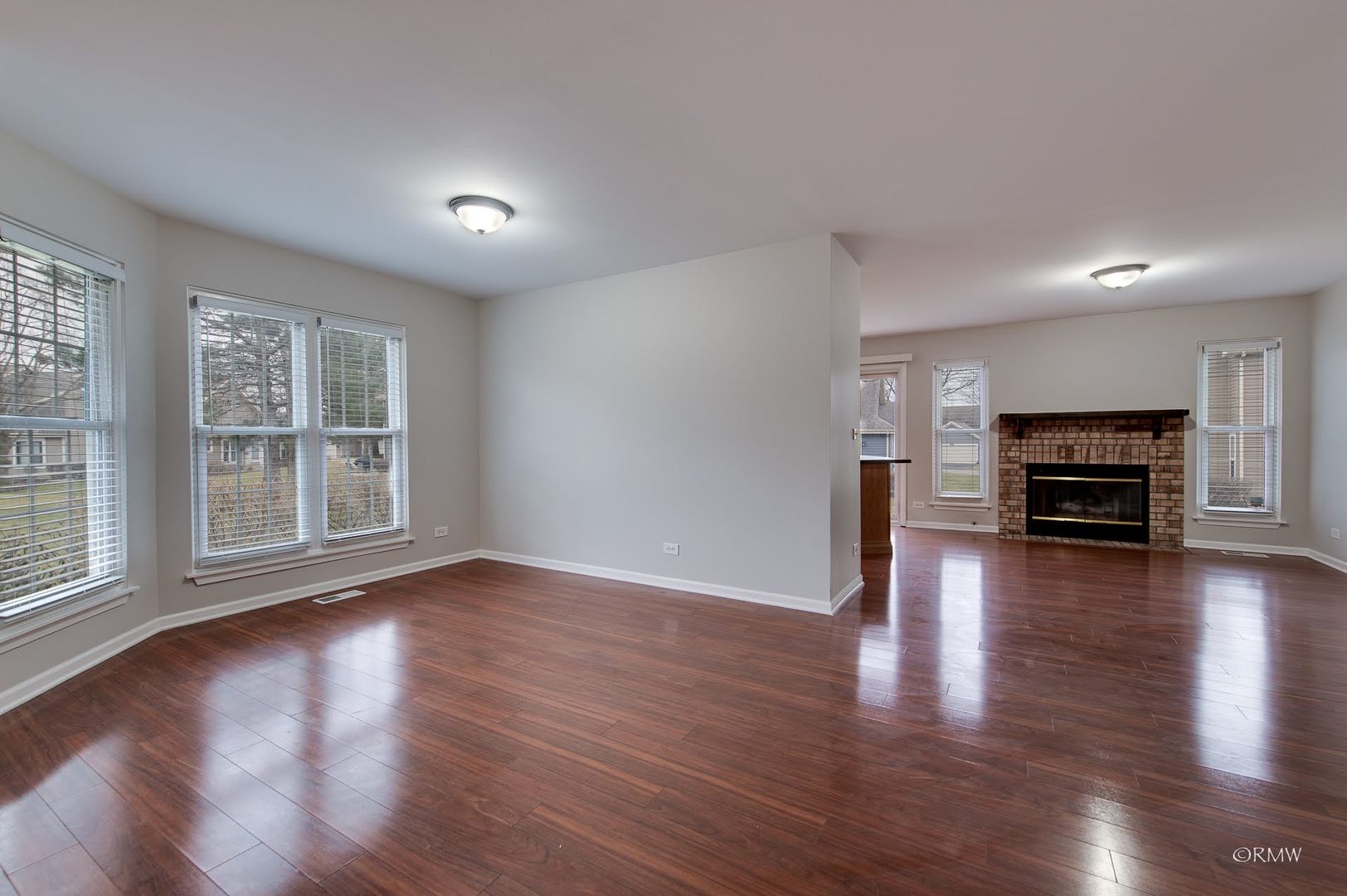 1080 Rockport Drive, Carol Stream, IL 60188