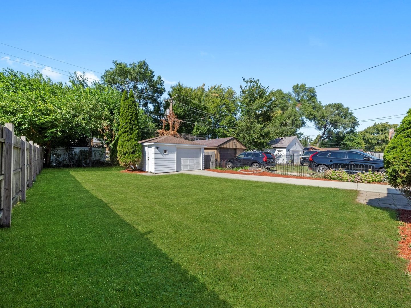 302 Rice Avenue, Bellwood, IL 60104