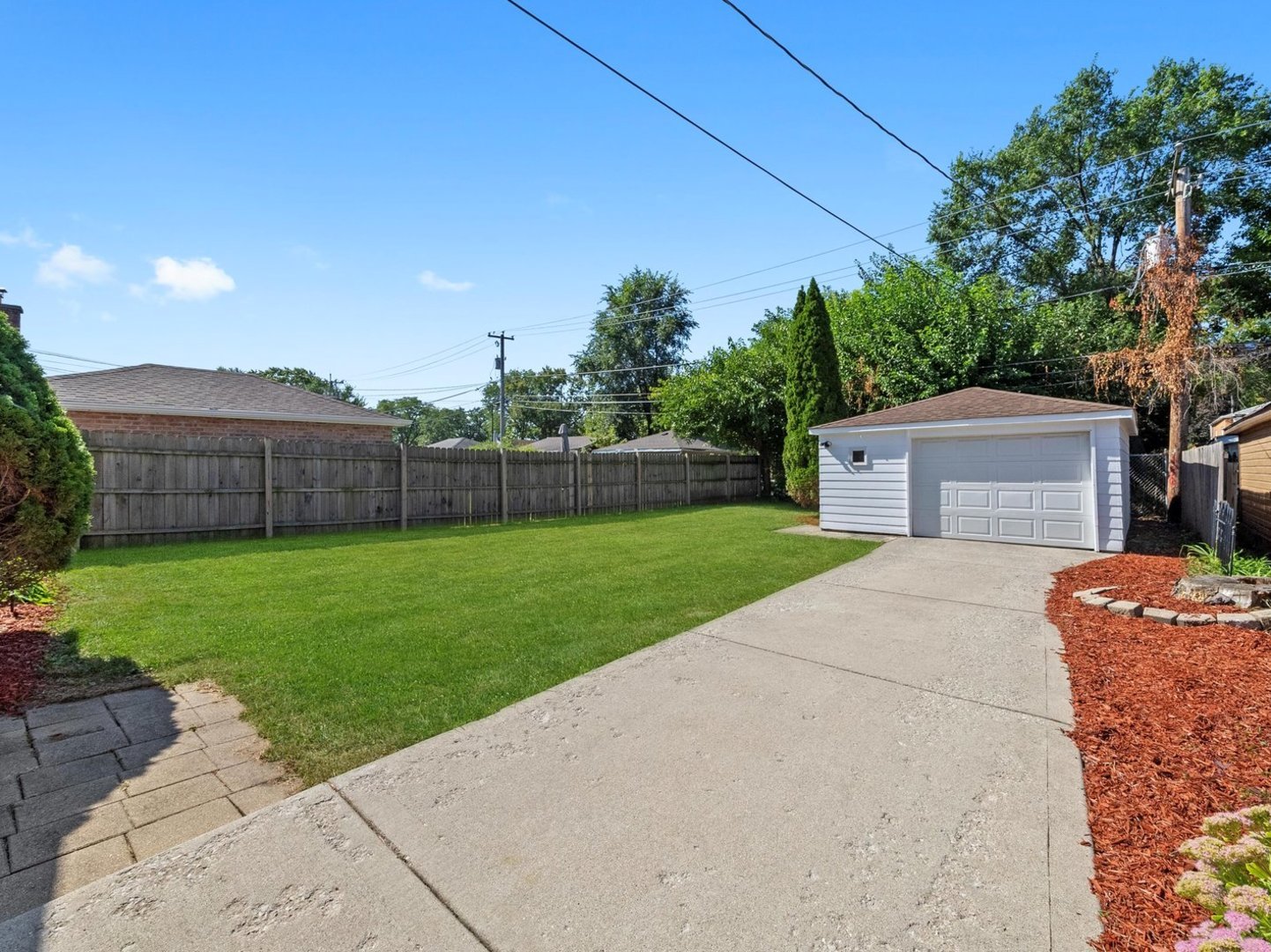 302 Rice Avenue, Bellwood, IL 60104
