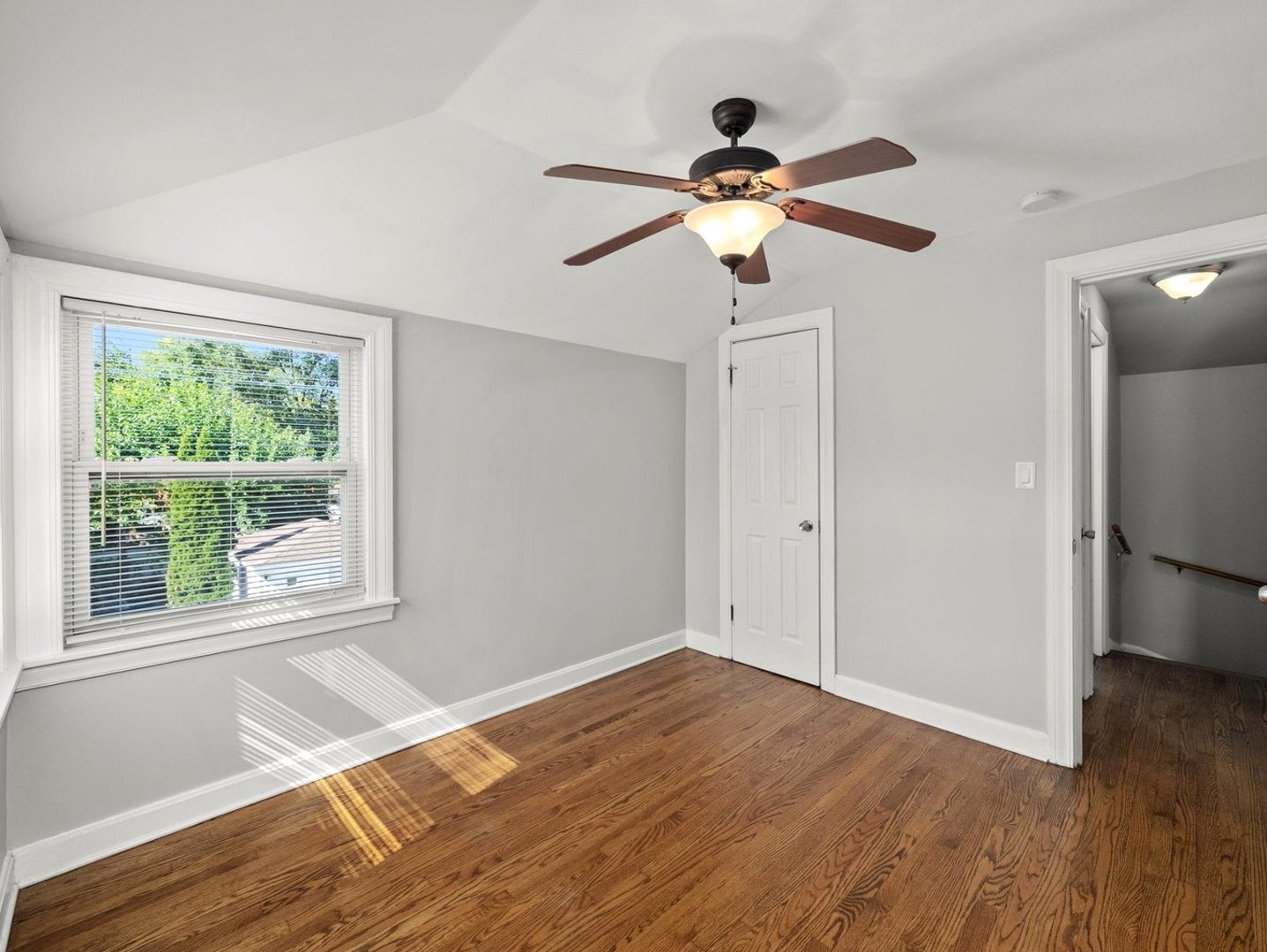 302 Rice Avenue, Bellwood, IL 60104