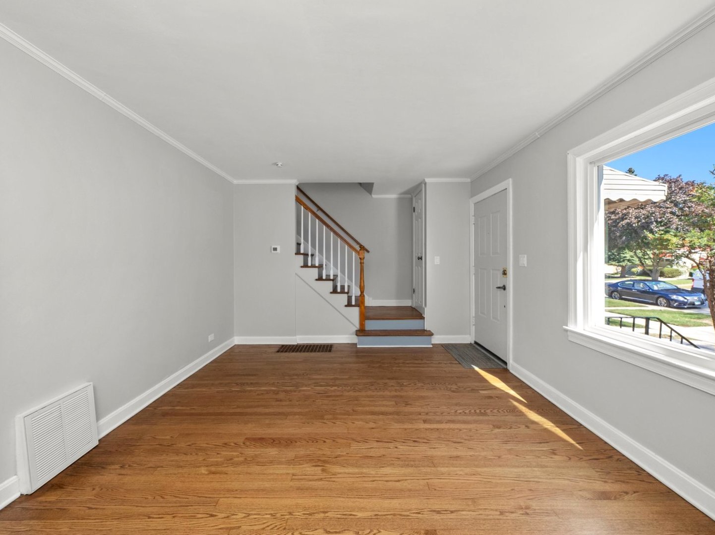302 Rice Avenue, Bellwood, IL 60104