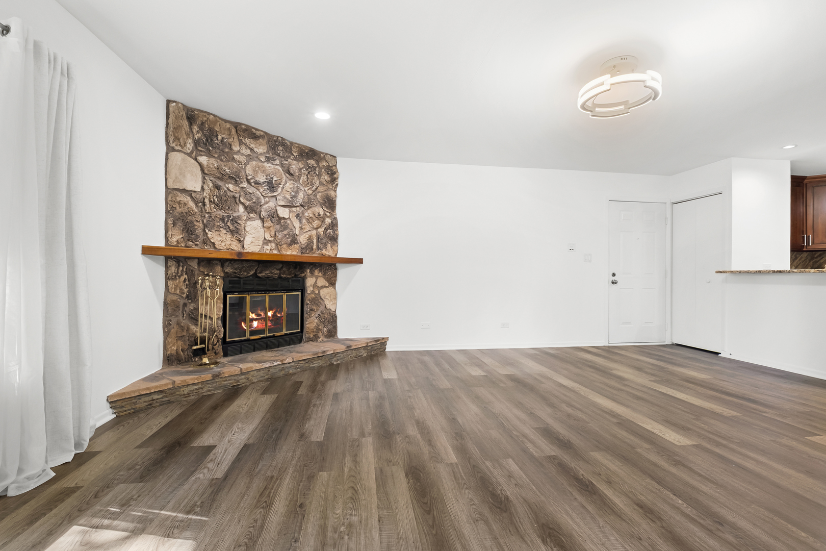 1414 N Sterling Avenue #202, Palatine, IL 60067