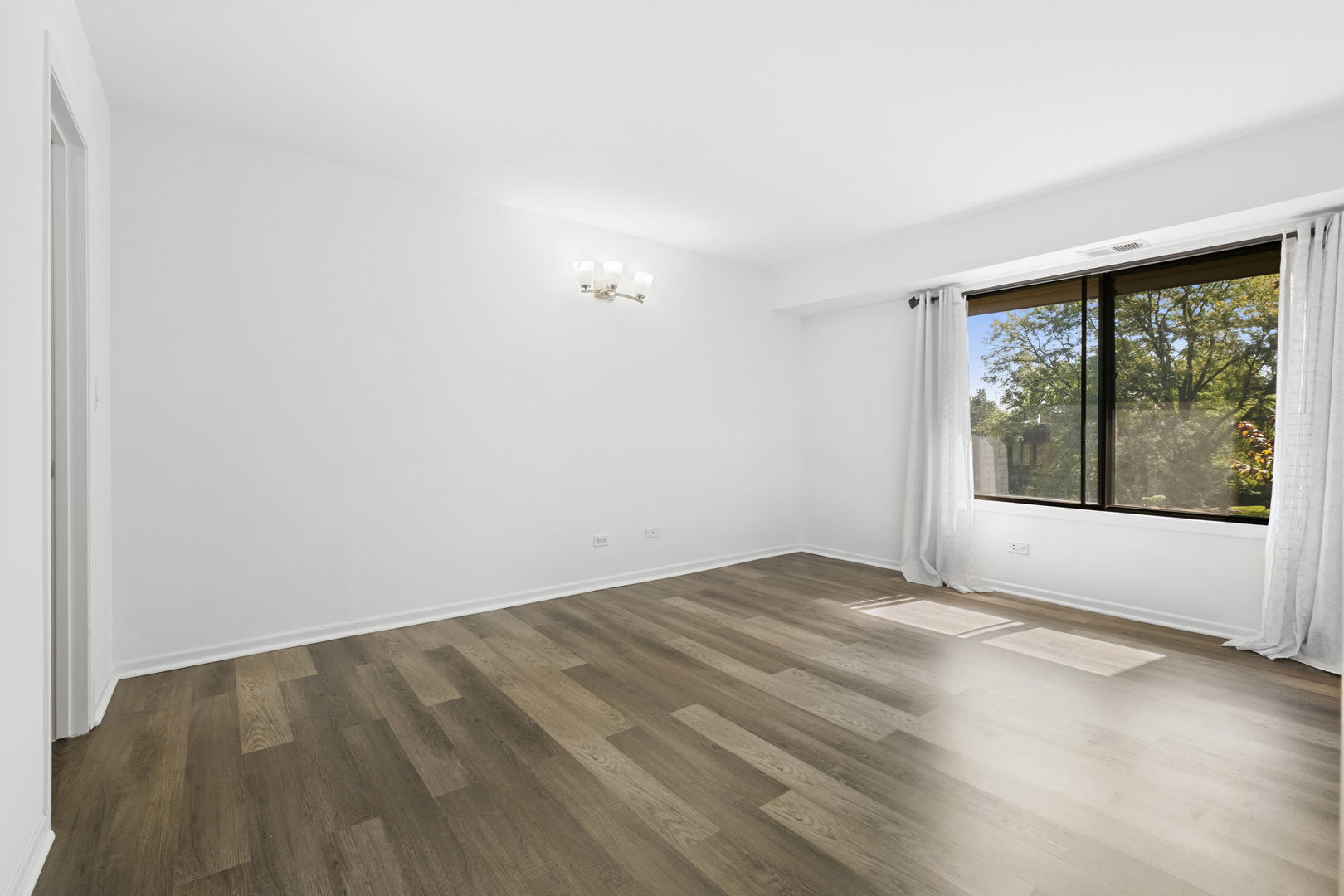 1414 N Sterling Avenue #202, Palatine, IL 60067