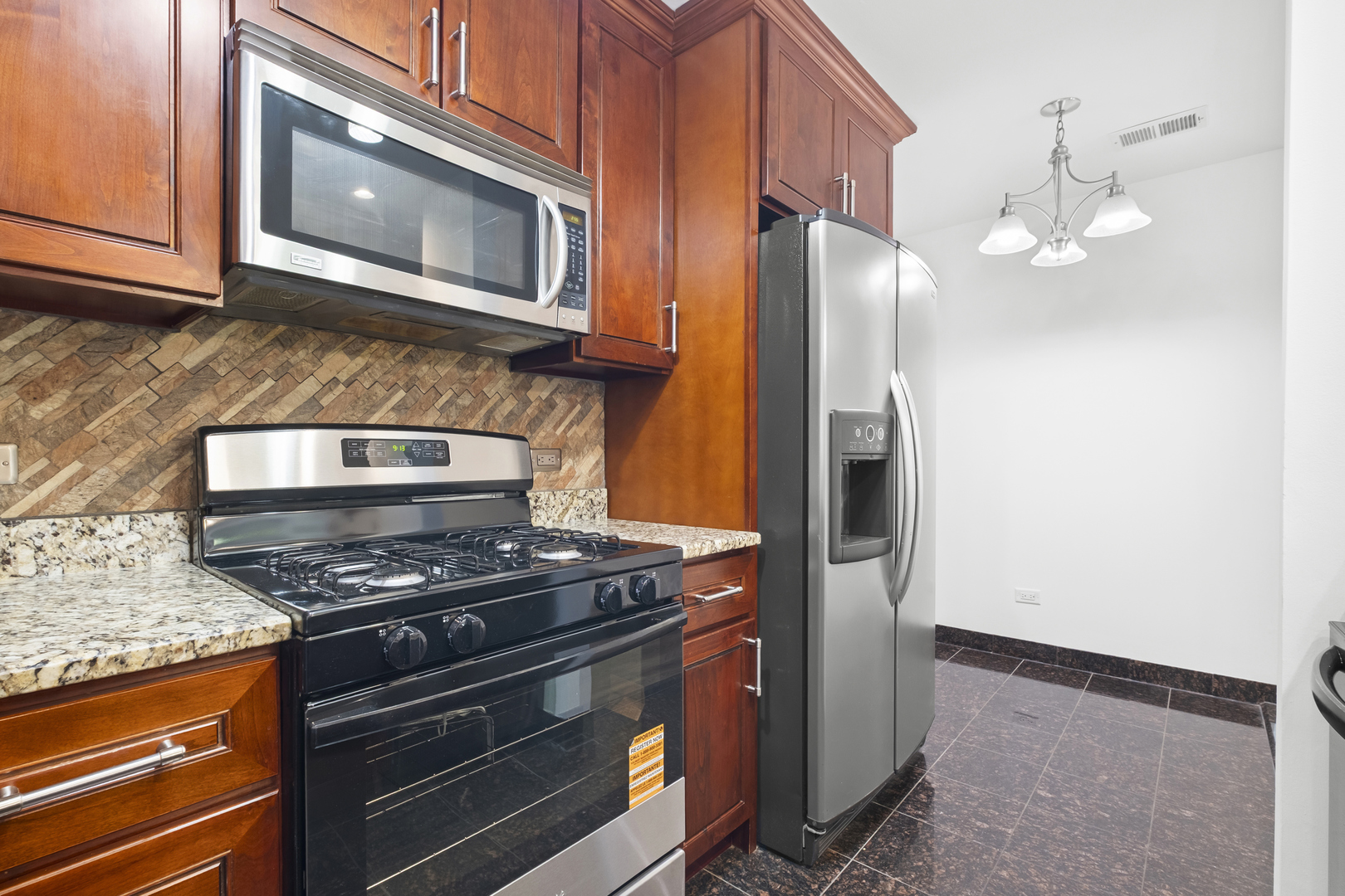 1414 N Sterling Avenue #202, Palatine, IL 60067