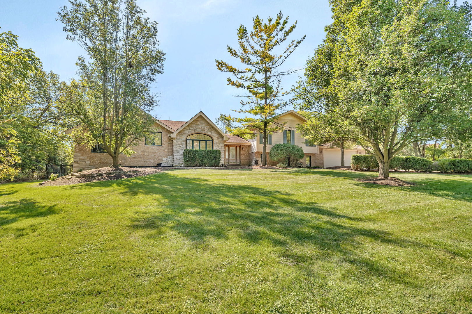 9417 W Steger Road, Frankfort, IL 60423