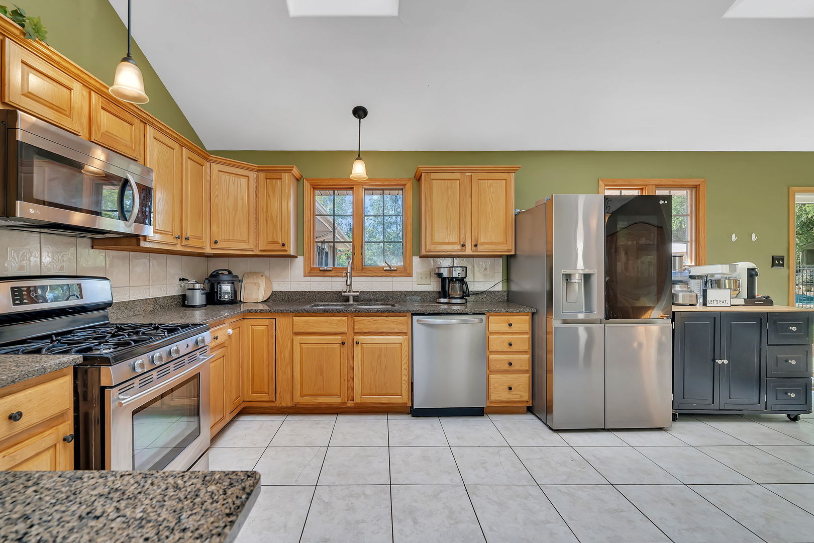 9417 W Steger Road, Frankfort, IL 60423