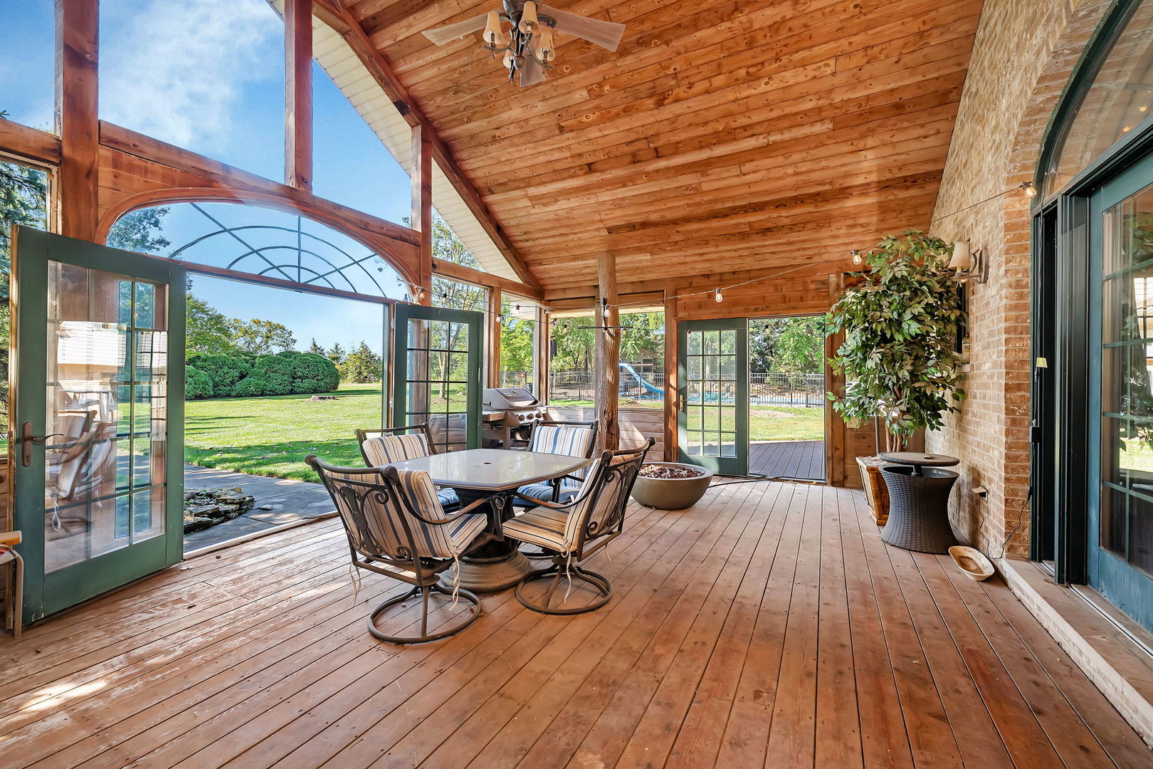 9417 W Steger Road, Frankfort, IL 60423