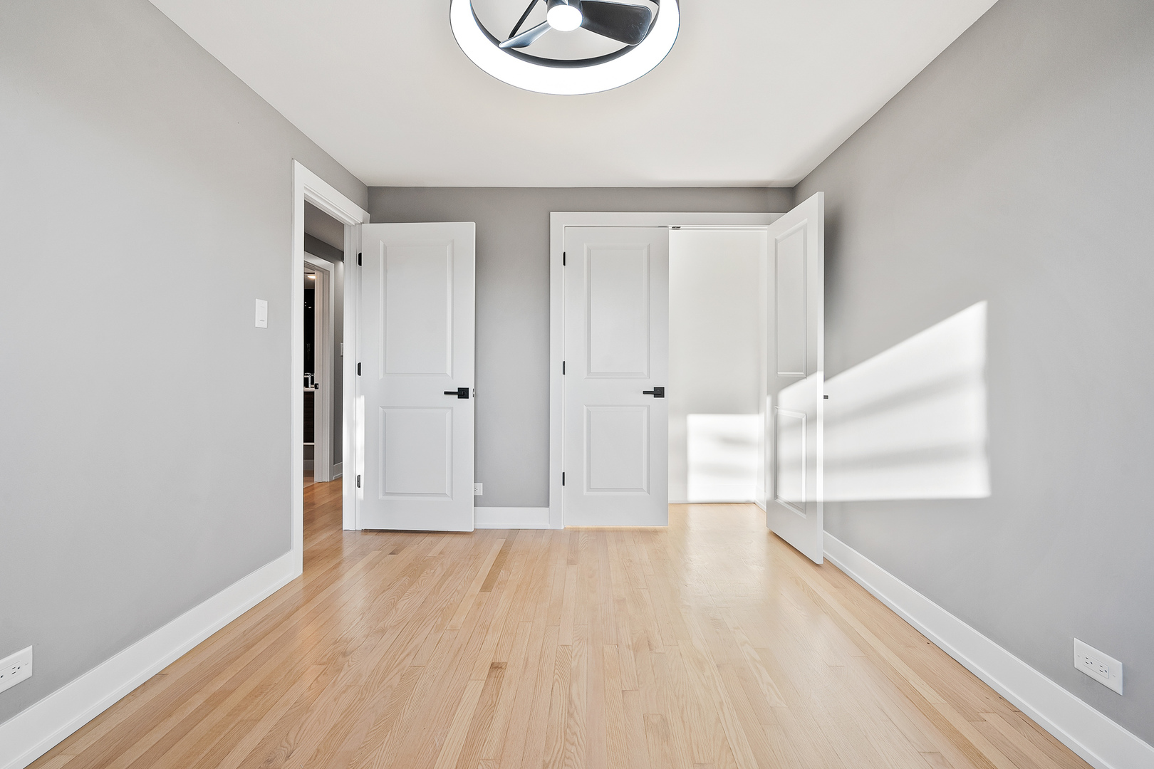 9427 S Charles Street, Chicago, IL 60643