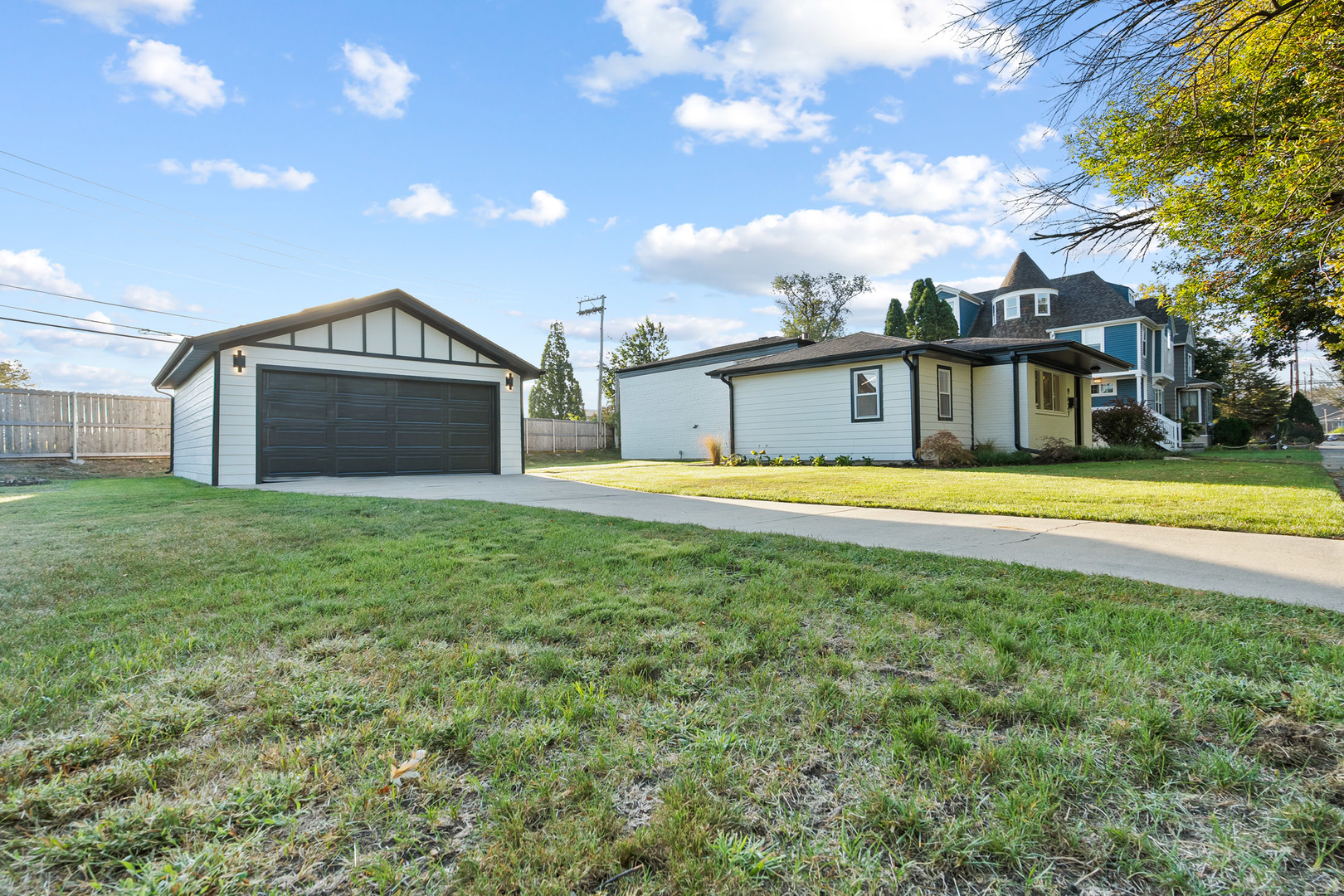 9427 S Charles Street, Chicago, IL 60643