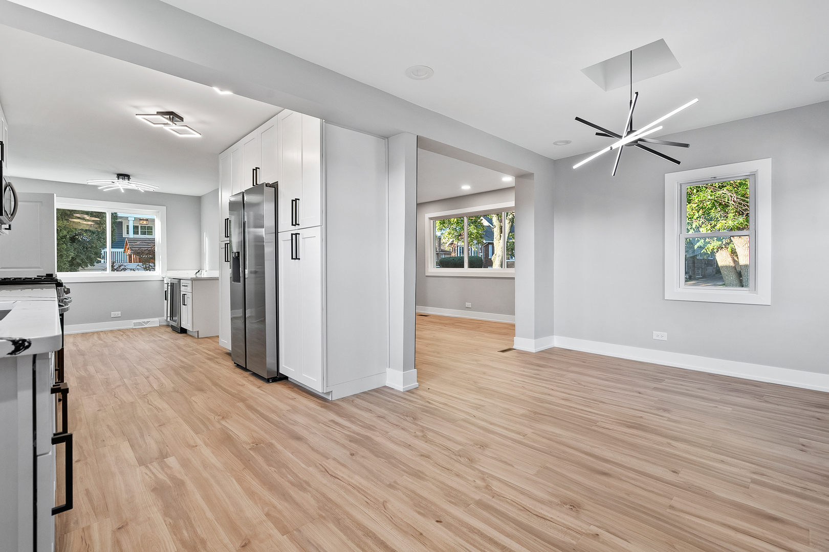 9427 S Charles Street, Chicago, IL 60643