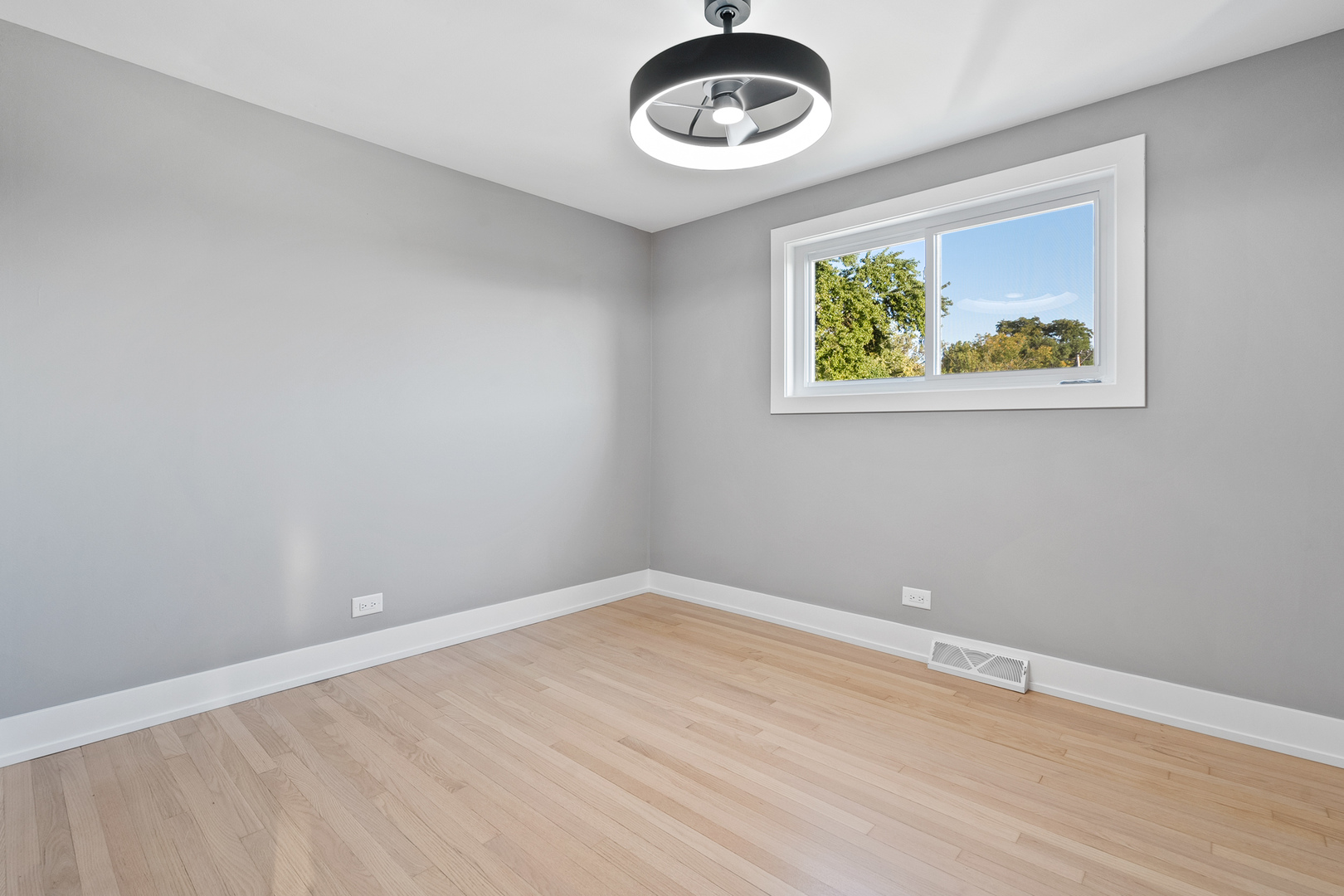 9427 S Charles Street, Chicago, IL 60643