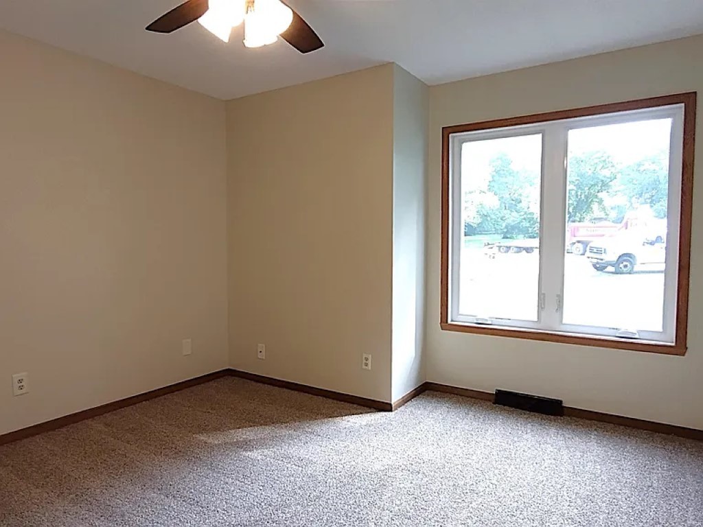 108 James Circle, Poplar Grove, IL 61065