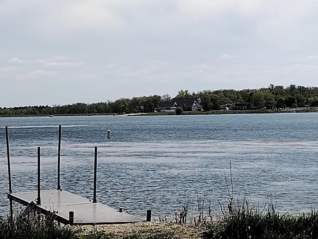 108 James Circle, Poplar Grove, IL 61065