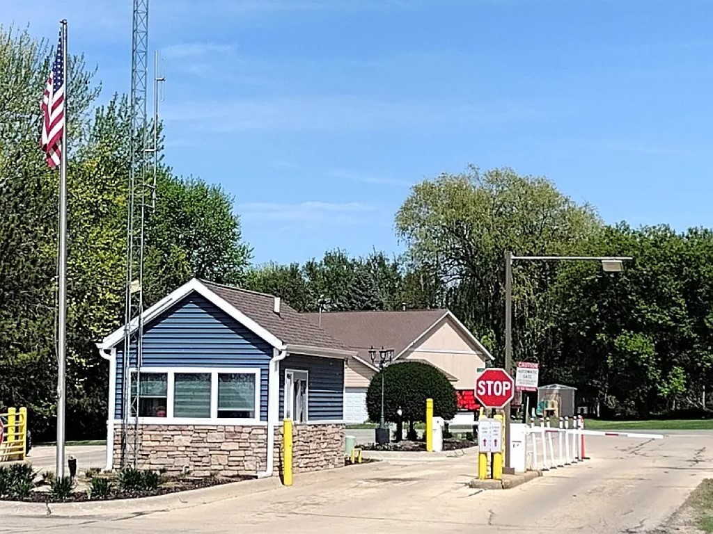 108 James Circle, Poplar Grove, IL 61065