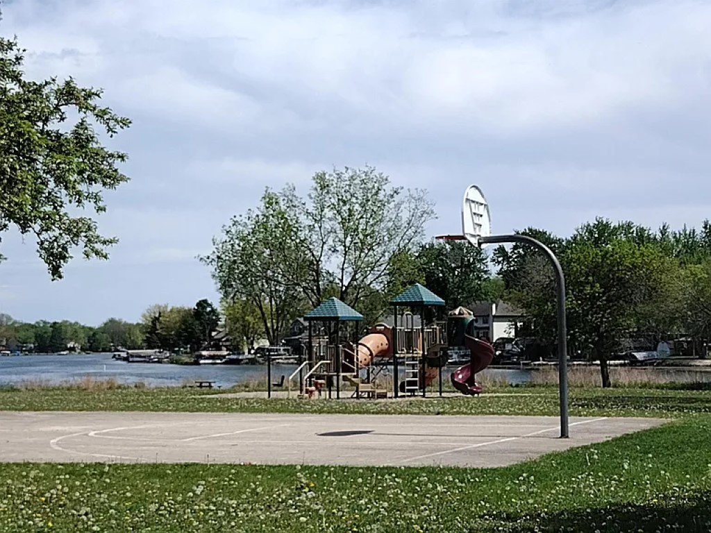 108 James Circle, Poplar Grove, IL 61065