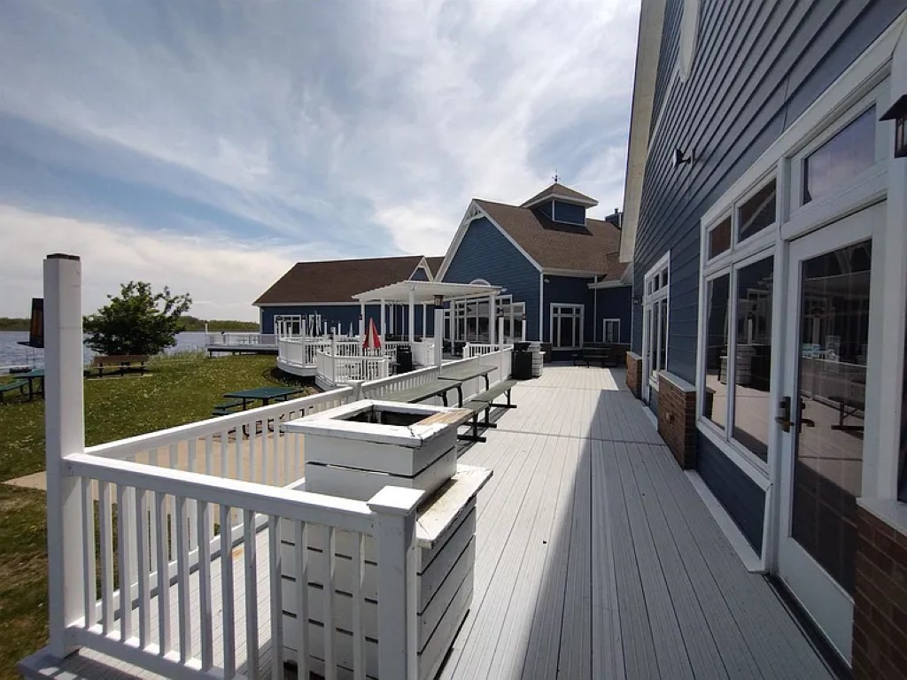 108 James Circle, Poplar Grove, IL 61065