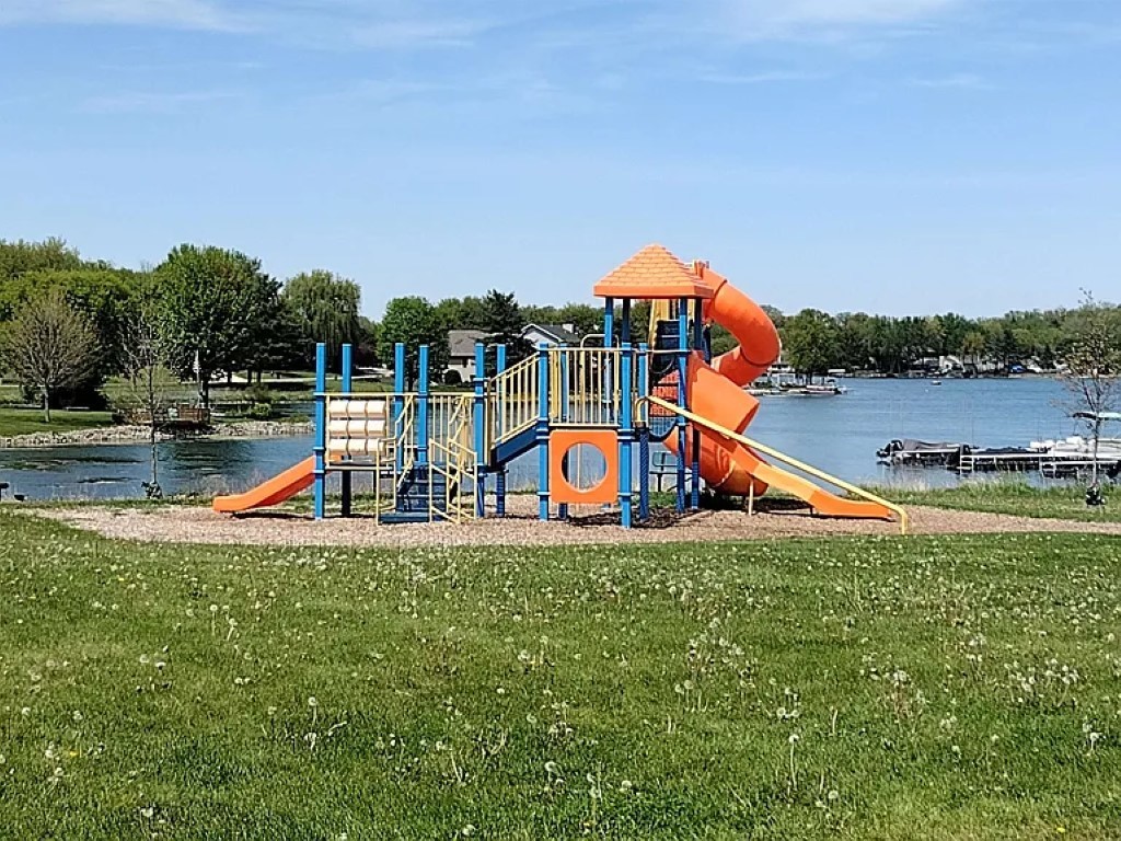 108 James Circle, Poplar Grove, IL 61065