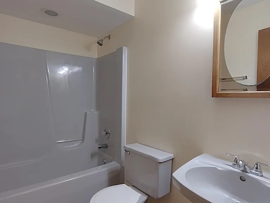 108 James Circle, Poplar Grove, IL 61065