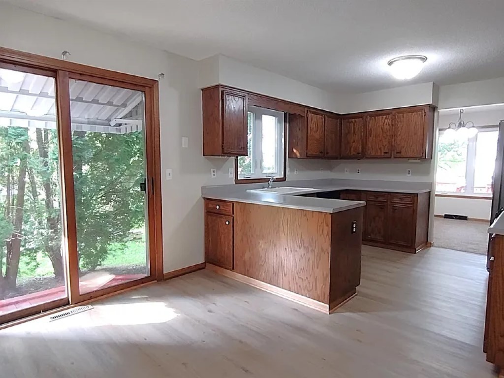 108 James Circle, Poplar Grove, IL 61065