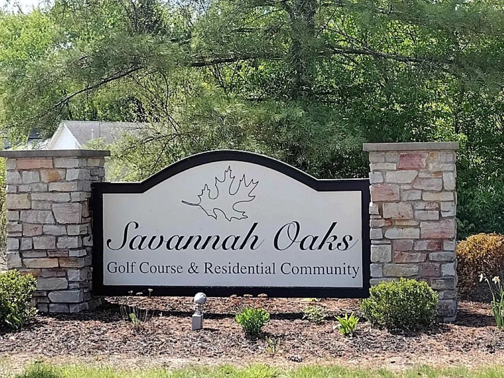 108 James Circle, Poplar Grove, IL 61065