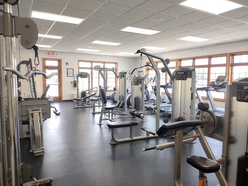 108 James Circle, Poplar Grove, IL 61065