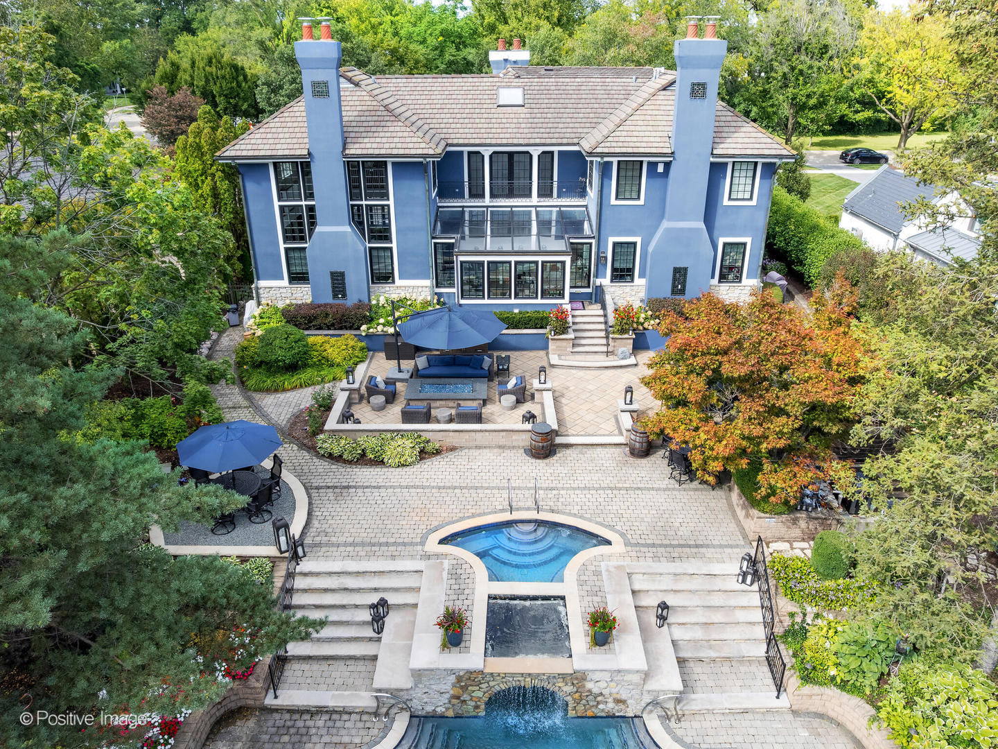 24 S WASHINGTON Circle, Hinsdale, IL 60521