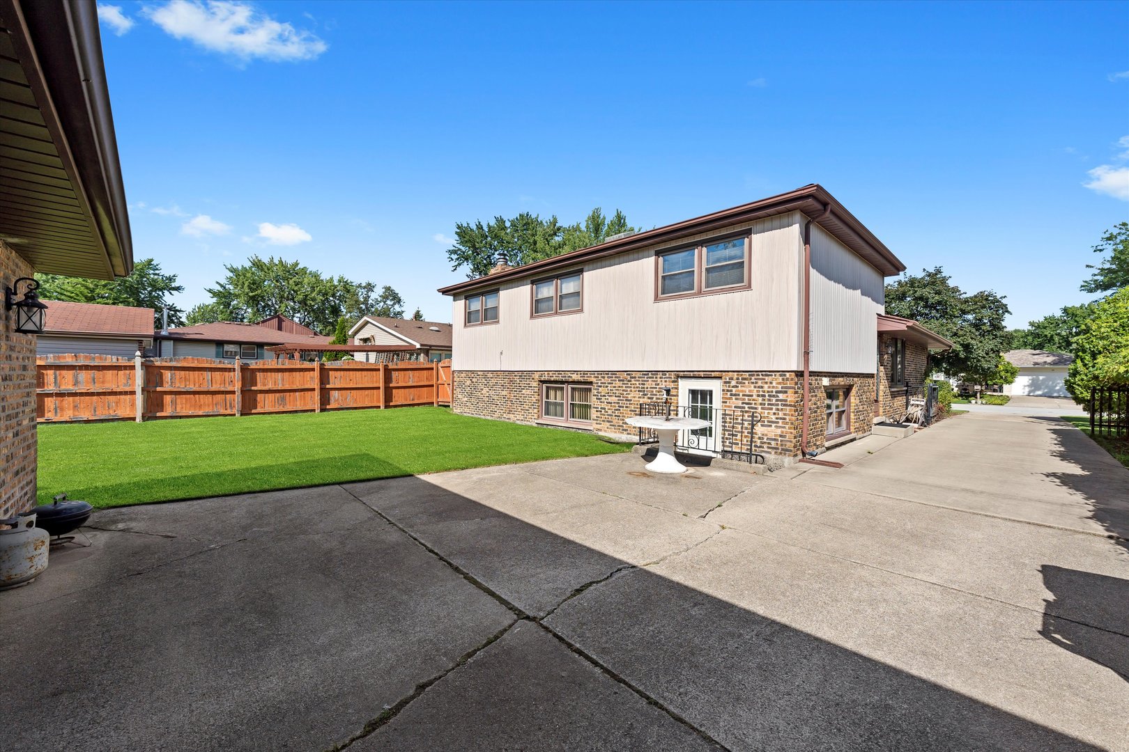 18018 65th Avenue, Tinley Park, IL 60477