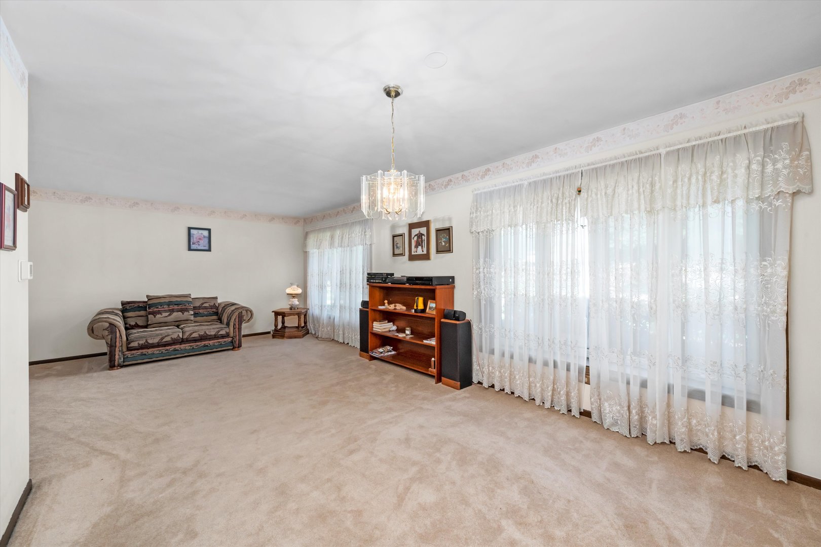 18018 65th Avenue, Tinley Park, IL 60477