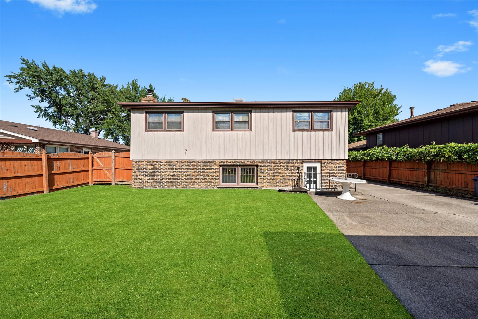 18018 65th Avenue, Tinley Park, IL 60477